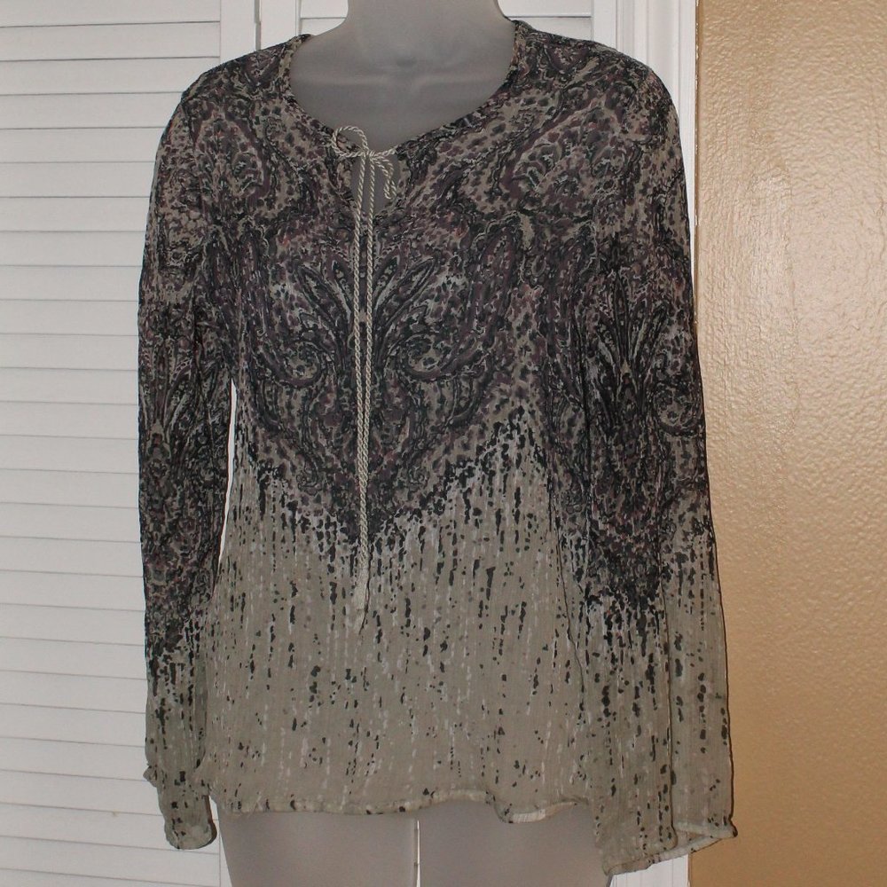 A.N.A. Absolutely GORGEOUS shirt